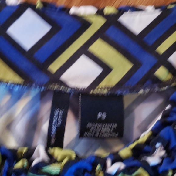 Top - Picture 3 of 3